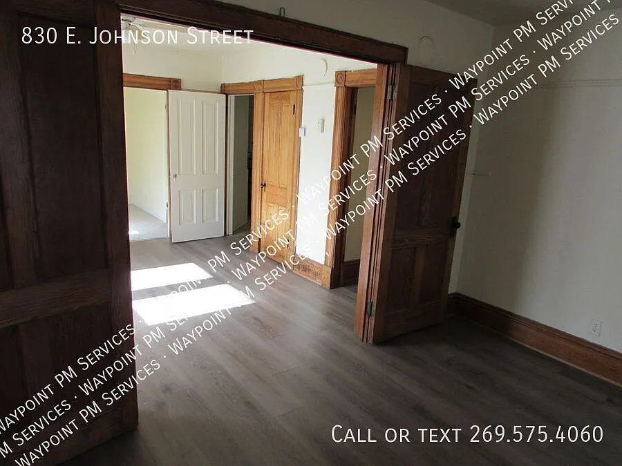 One Month Free! Great Location Near Bustling Near East Side - Available 8/15/2026 — Photo 3