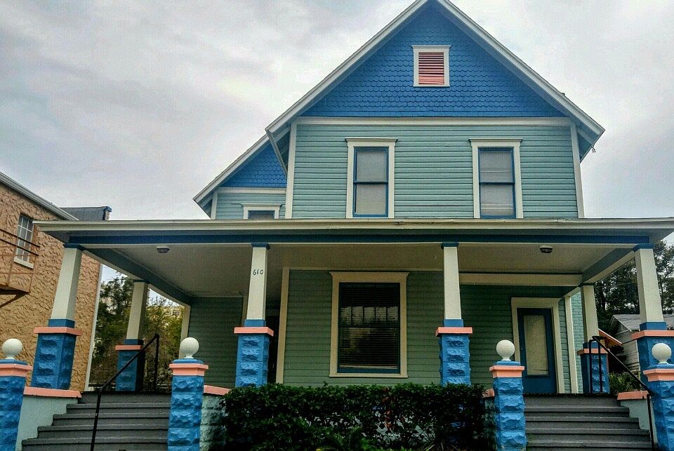 1st image of 610 4th Ave S