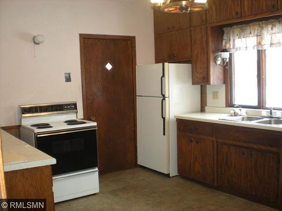2nd image of 700 5th Ave N