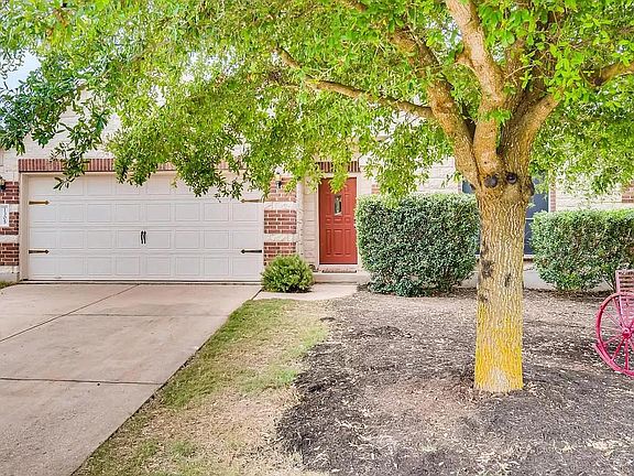 2nd image of 1305 Creek Bend Cv