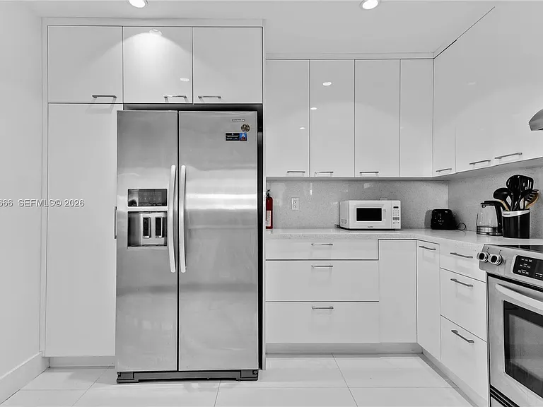 251 Crandon Blvd #322 — Photo 10