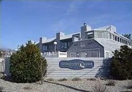 Georgetown Manor
						:
						Beautiful 2nd floor deck, outdoor shower, owners storage closet