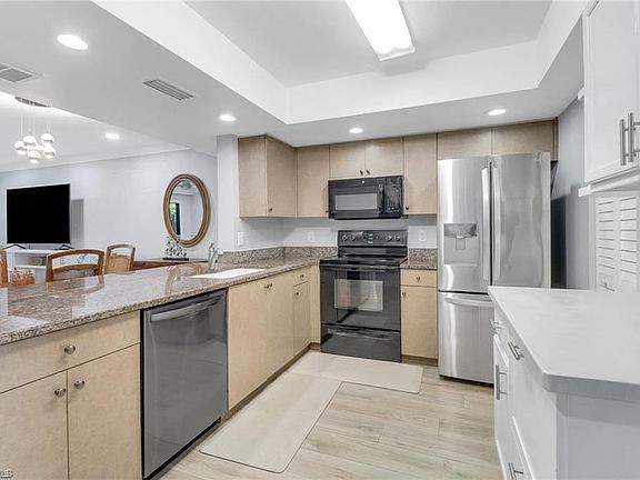 3rd image of 790 Meadowland Dr #29-2