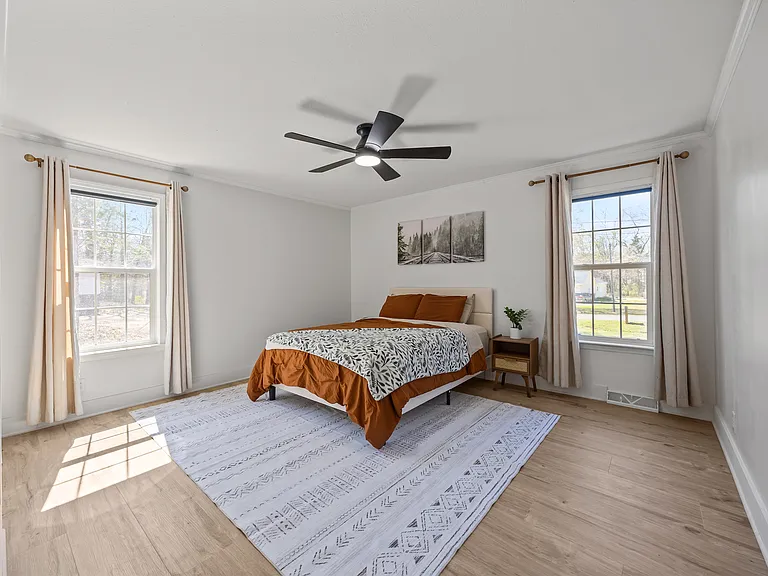 3057 Fountainview Ave — Photo 20