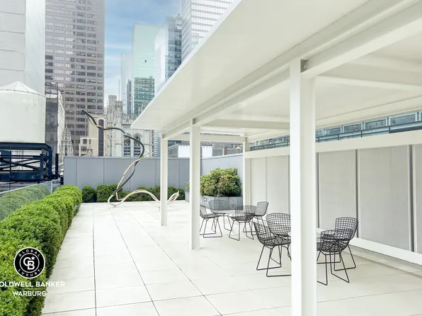 15 West 53rd Street image 13 of 16