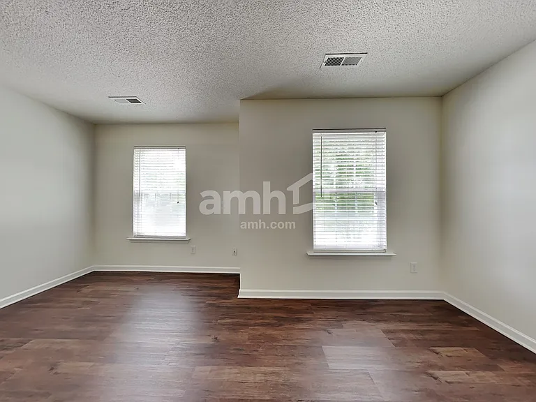 6016 Glen Way Dr — Photo 9