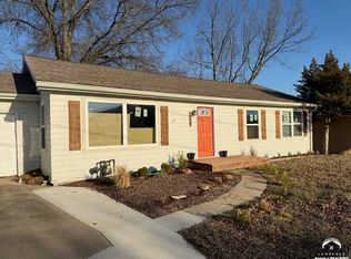 2214 Ousdahl Rd, Lawrence, KS 66046