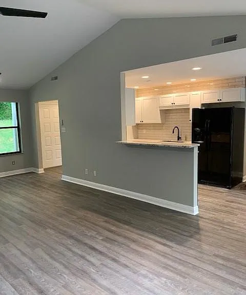 8400 Olde Colony Trl #77 — Photo 3