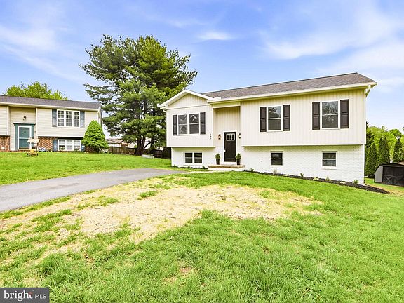 3rd image of 683 Sunflower Ct