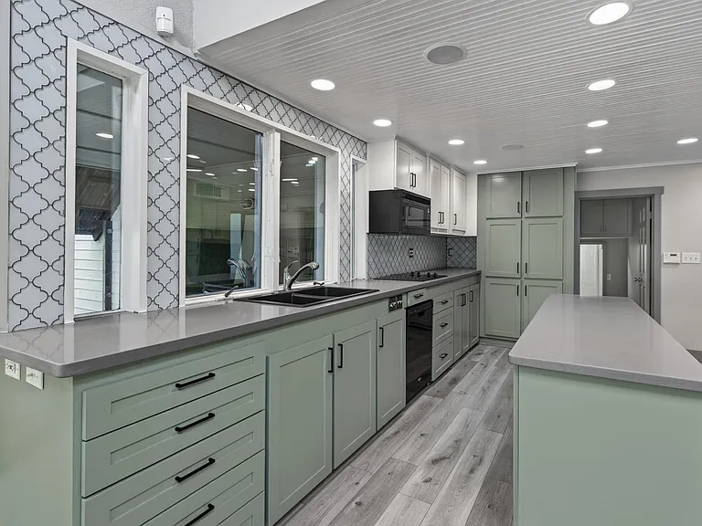 4301 Hyridge Dr — Photo 11