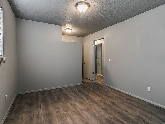5th image of 139 Oakside Dr