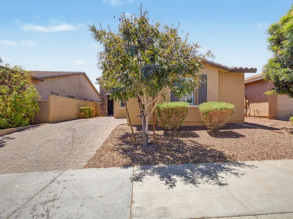 19723 W Heatherbrae Dr, Litchfield Park, AZ 85340