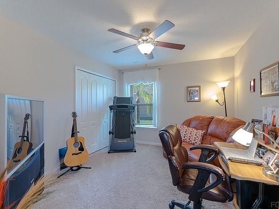 3rd image of 34 Auberry Dr