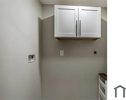 1010 W 3rd St — Photo 12