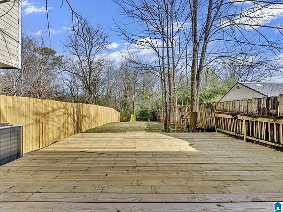 3rd image of 218 Willow Point Cir #1