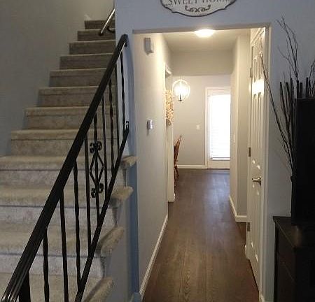 4th image of 2710 Mary Ave