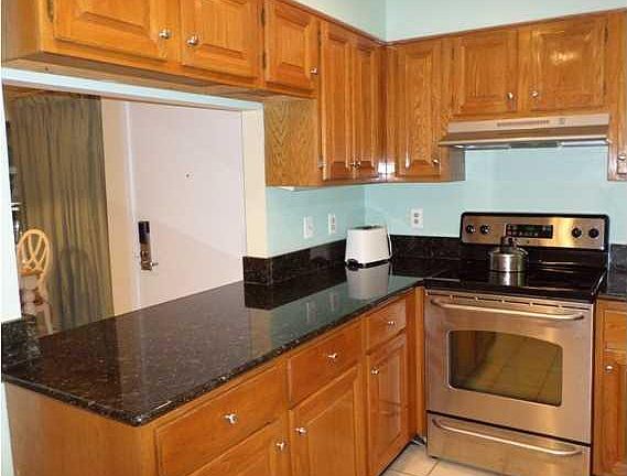 4th image of 4525 Parkside Villas
