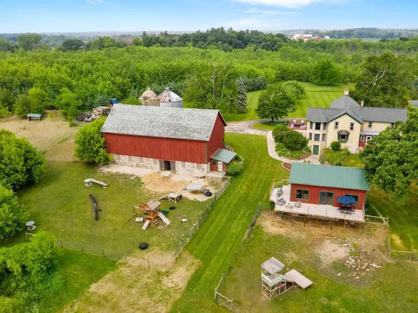 W7075 Hogsback ROAD, Juneau, WI 53039