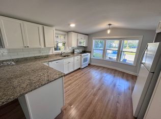 23 Sunnybrooke Dr, Dover, NH 03820