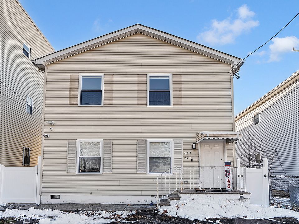 1st image of 651-653 S 17th St #2
