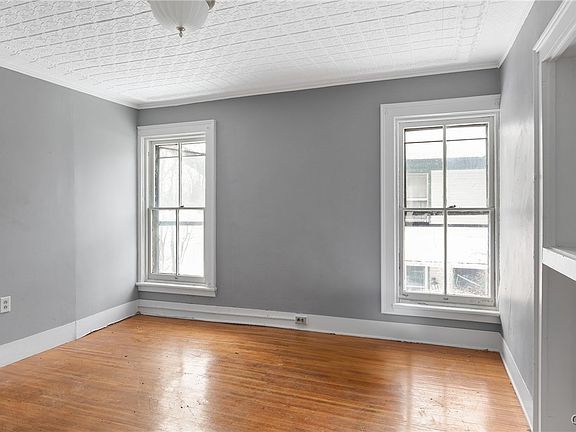 15th image of this home