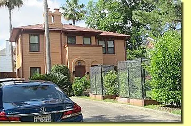 1550 Castle Ct #B — Photo 2