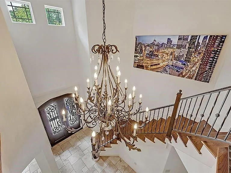 1725 Bonita Ct — Photo 22
