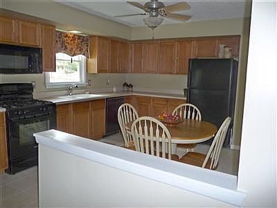 5th image of 11335 Holliston Ln