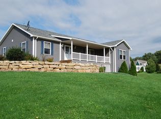 E7180 Cayuse Trl, Reedsburg, WI 53959