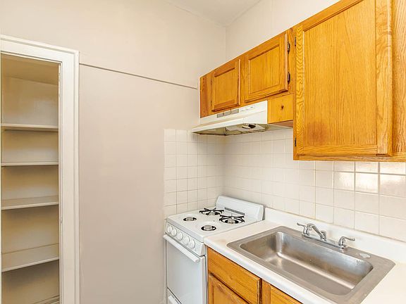 4th image of 2209 S 61st Ct APT 210