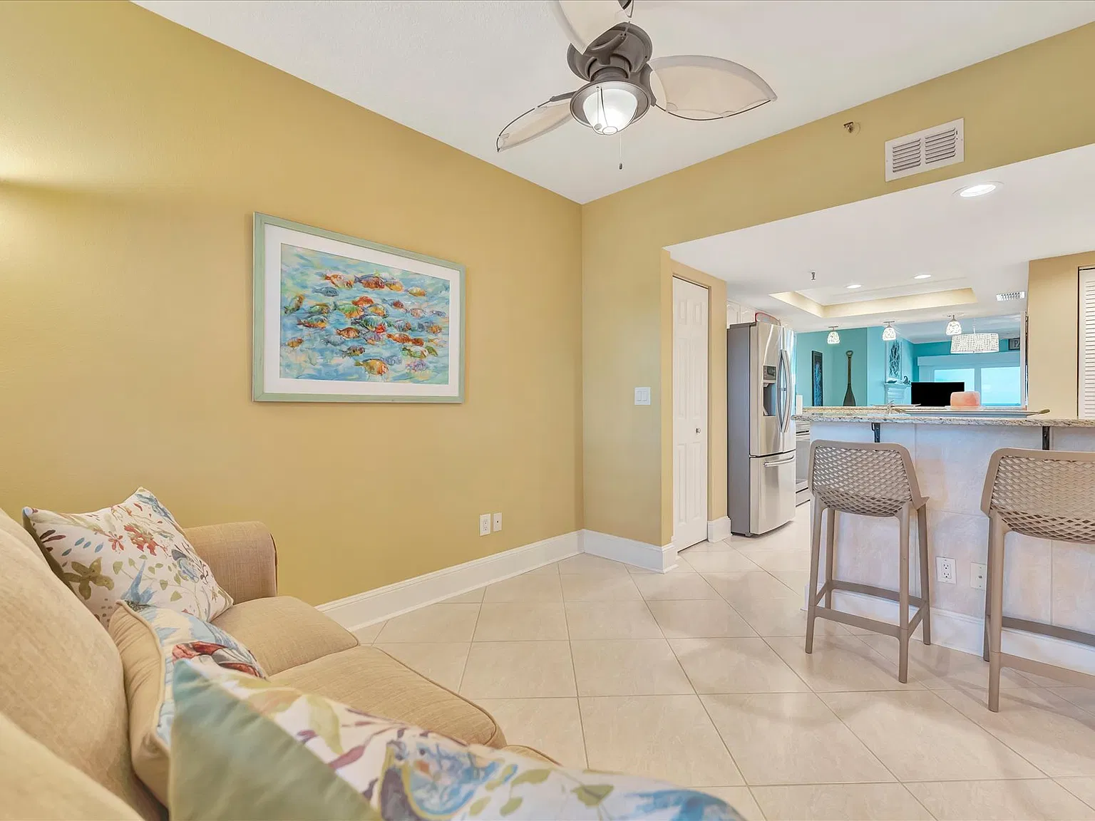 2 bed, 1390 sqft, $4,500 — Photo 3