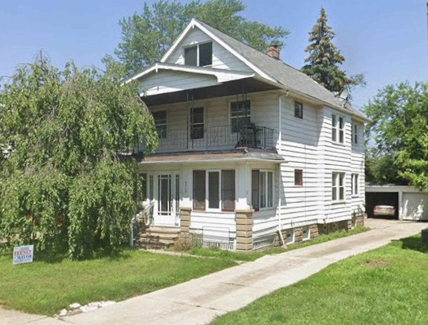 9715 Plymouth Ave — Photo 2