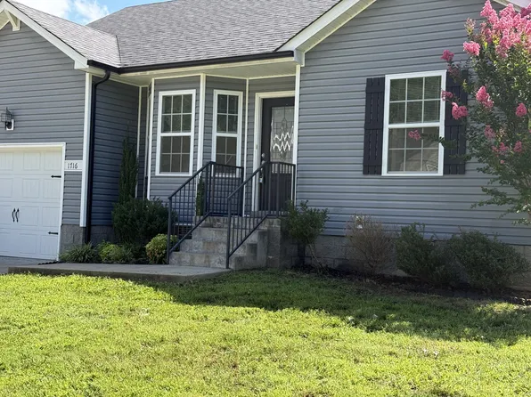 1716 Rains Rd, Clarksville, TN 37042