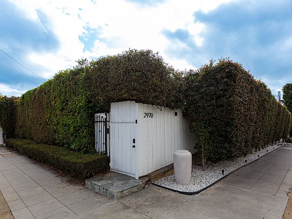 2nd image of 2970 2nd Ave
