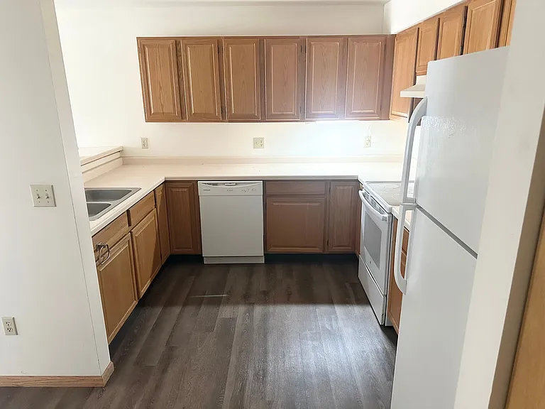 Arbor Heights Apartments — Photo 5