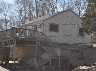 8 Brooks Rd, Gloucester, MA 01930