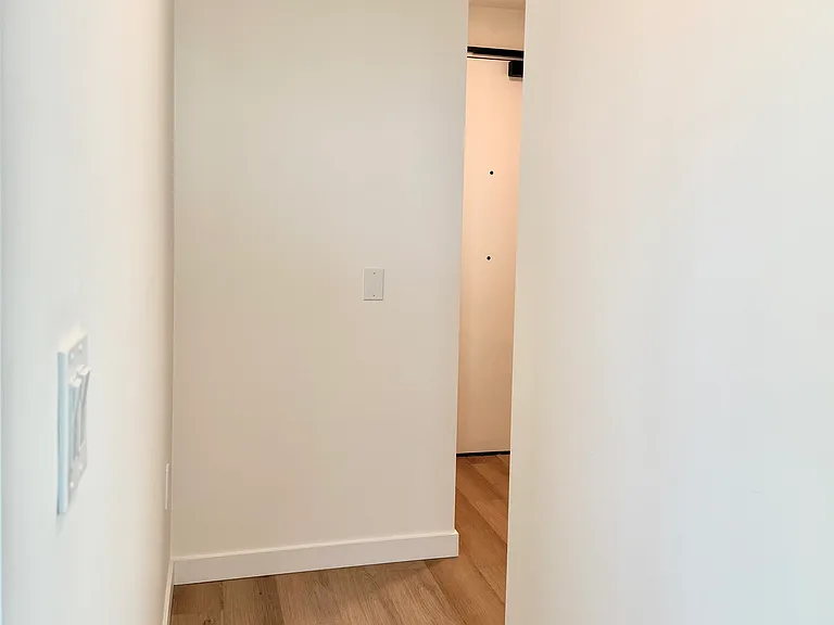 2488 Granville St — Photo 63