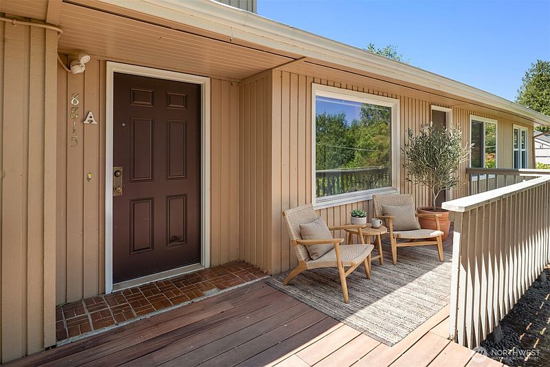3rd image of 8815 18th Avenue SW