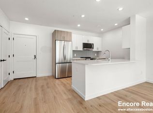 93 Centre St #3, Brookline, MA 02446