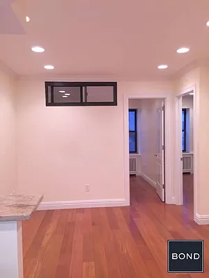 Rented by Bond New York | media 25