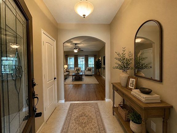 4th image of 2035 Borthwick Ln