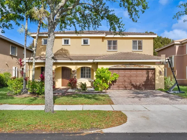 20507 NW 9th Ave, Miami Gardens, FL 33169