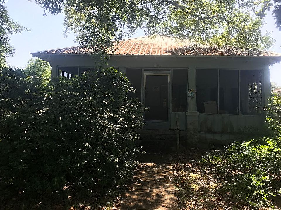 1st image of 801 Woodward Ave