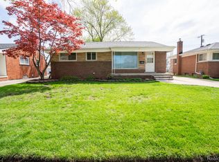 2519 Medford St, Trenton, MI 48183