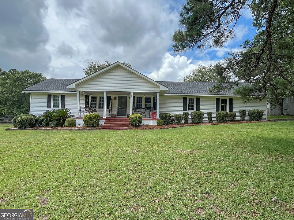1st image of 431 Strickland Rd