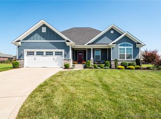 1742 Champions Ct, Henryville, IN 47126