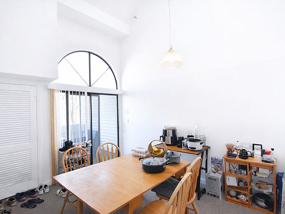 3rd image of 72 Euston Rd APT 308