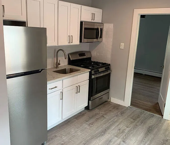 1007 E Cliveden St #4 — Photo 8