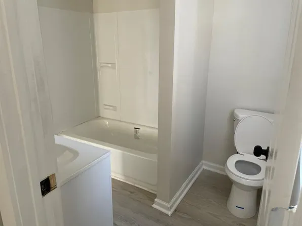 6 S 4th St APT 2, Millville, NJ 08332