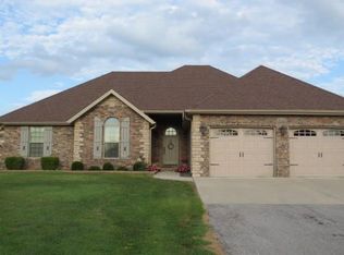 4056 N Farm Road 171, Springfield, MO 65803